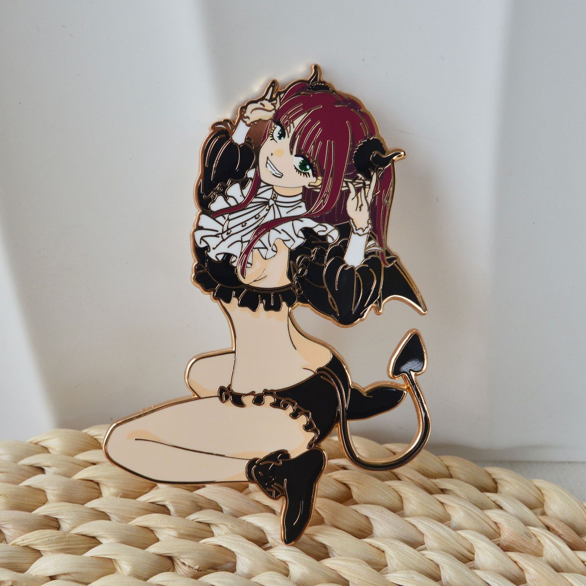 อะนิเมะ My Dress-Up Darling ‌  - Embroidery Whale บทวิจารณ์และราคา